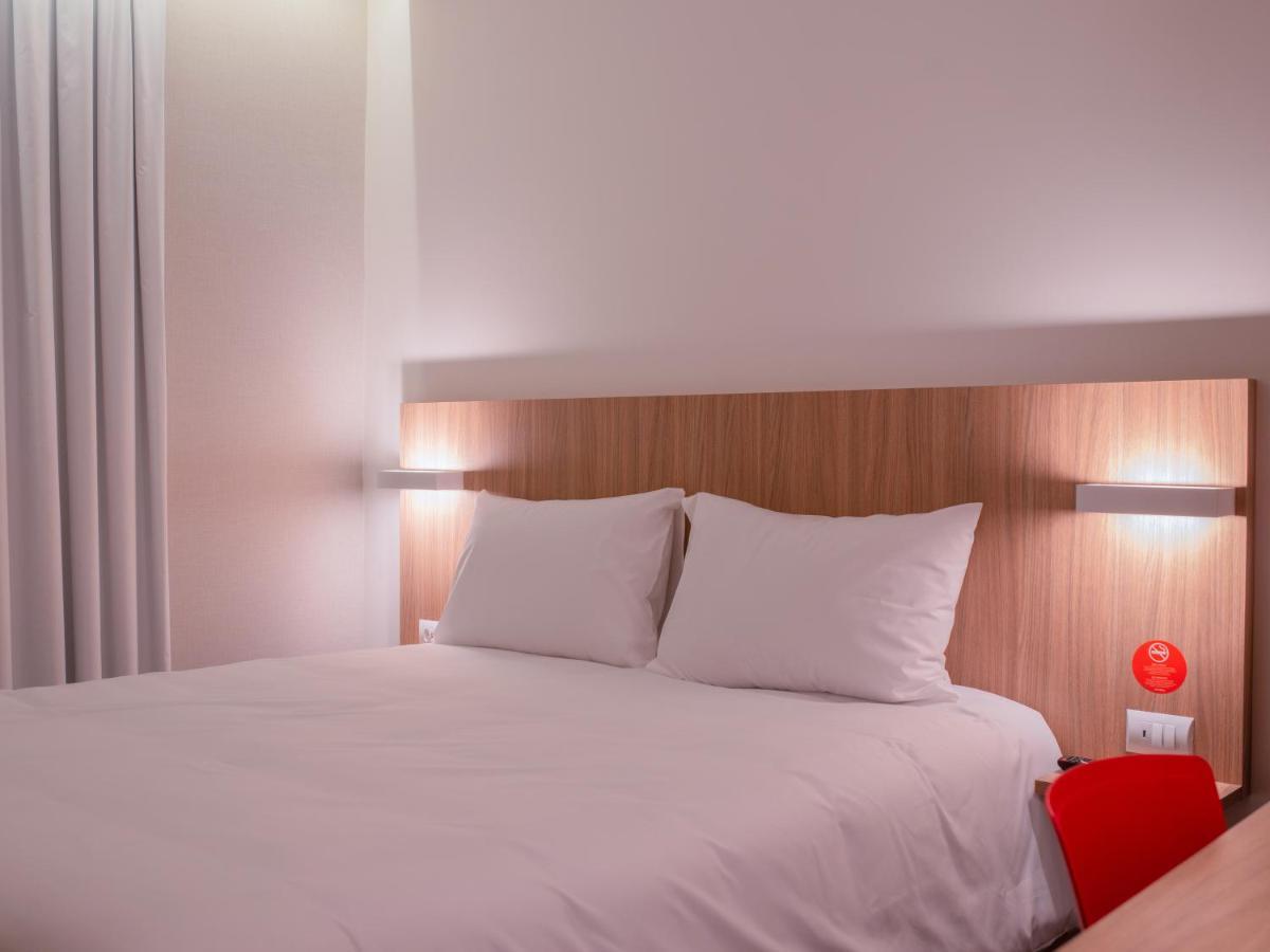 Hotel Moov Порту Алегри Екстериор снимка