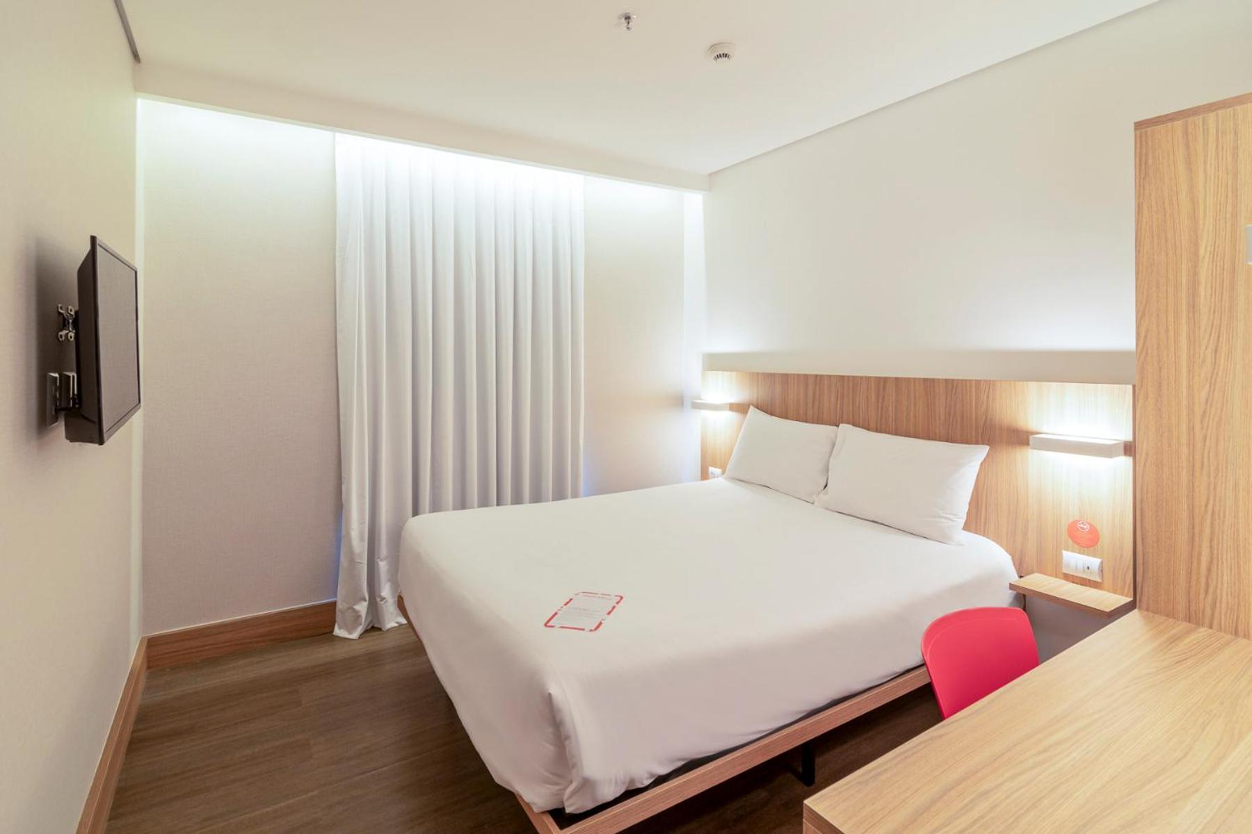 Hotel Moov Порту Алегри Екстериор снимка